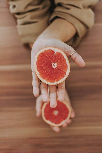 Eine Darstellung von Grapefruits